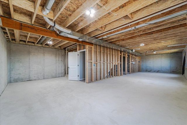 922 Prestwick Drive, Belle Plaine, MN 56011