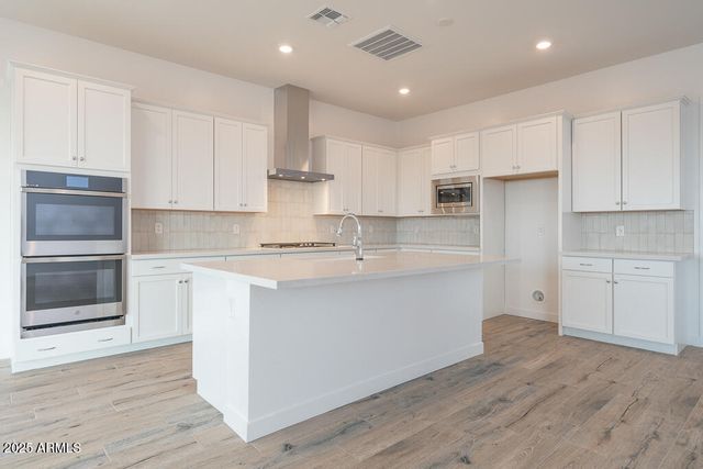 2516 E Tapenade Drive, San Tan Valley, AZ 85140