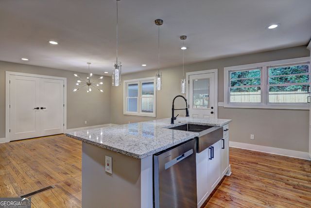 1842 Calloway Drive NW, Atlanta, GA 30314