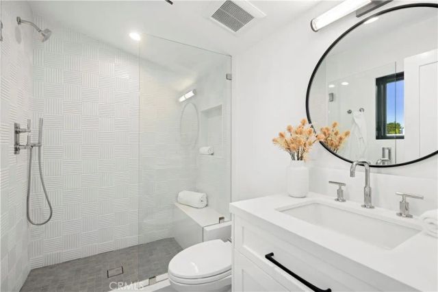 605 Carnation, Corona Del Mar, CA 92625