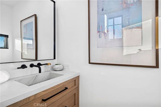 605 Carnation, Corona Del Mar, CA 92625