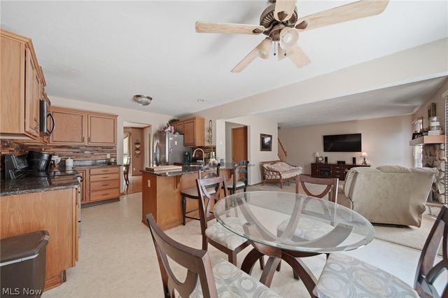 3021 Duquesne Drive, Stow, OH 44224