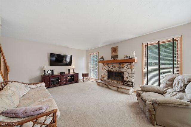 3021 Duquesne Drive, Stow, OH 44224