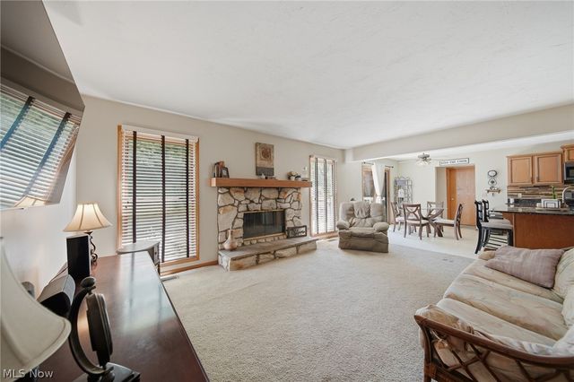 3021 Duquesne Drive, Stow, OH 44224