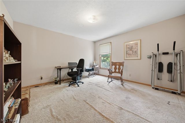 3021 Duquesne Drive, Stow, OH 44224