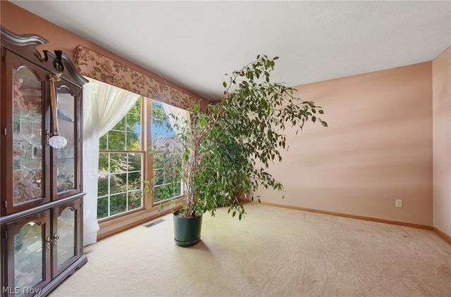 3021 Duquesne Drive, Stow, OH 44224