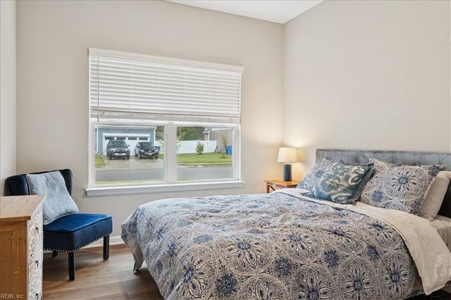 615 Clarion LN, Chesapeake, VA 23320
