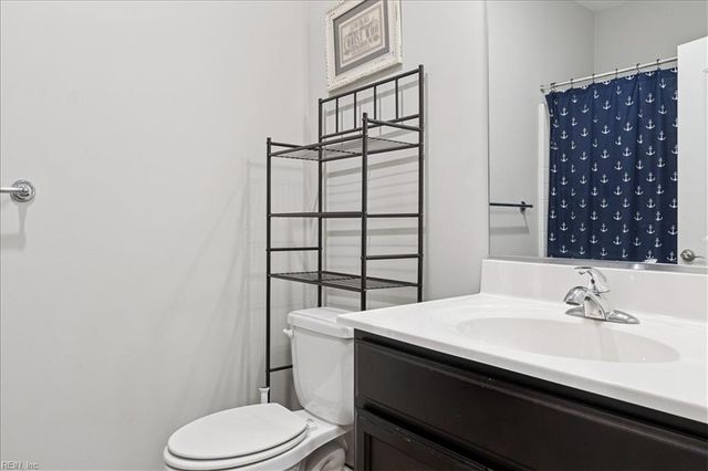 615 Clarion LN, Chesapeake, VA 23320