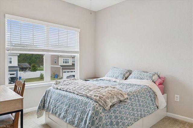 615 Clarion LN, Chesapeake, VA 23320