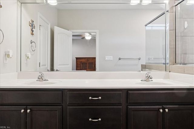 615 Clarion LN, Chesapeake, VA 23320