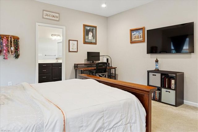 615 Clarion LN, Chesapeake, VA 23320