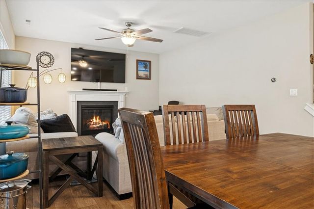 615 Clarion LN, Chesapeake, VA 23320