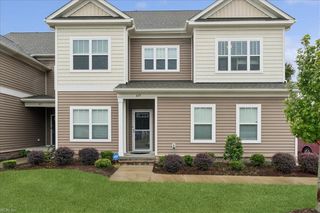 615 Clarion LN, Chesapeake, VA 23320