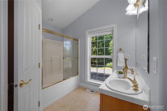2848 Burnaby Park Loop SE, Olympia, WA 98501