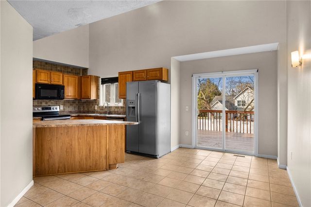 12 Cashmere Court, Irondequoit, NY 14609