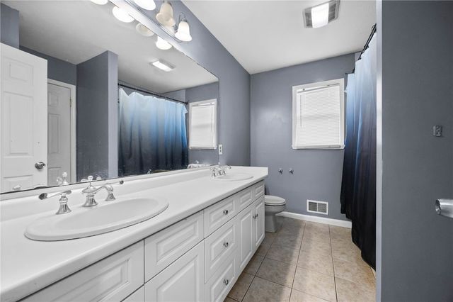 12 Cashmere Court, Irondequoit, NY 14609