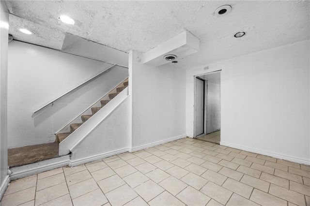 12 Cashmere Court, Irondequoit, NY 14609