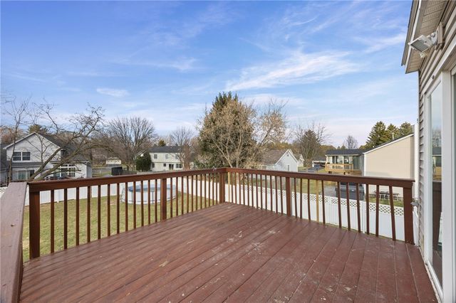 12 Cashmere Court, Irondequoit, NY 14609