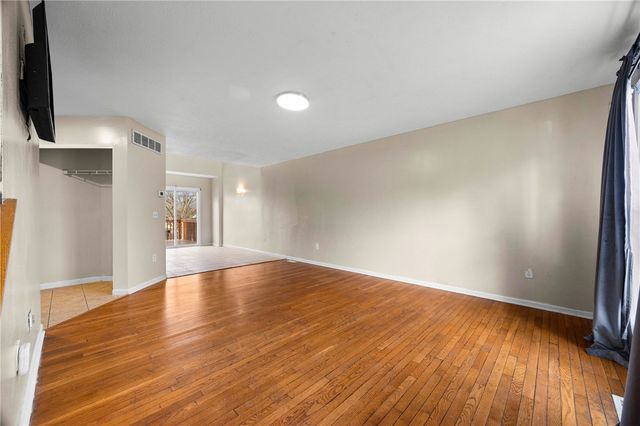 12 Cashmere Court, Irondequoit, NY 14609