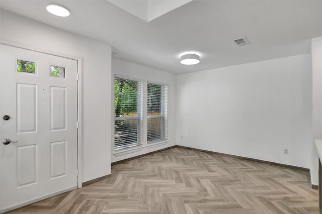 7 Bitterwood Court, The Woodlands, TX 77381