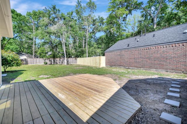 7 Bitterwood Court, The Woodlands, TX 77381