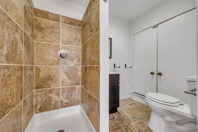 7004 Trendal LN, Austin, TX 78744