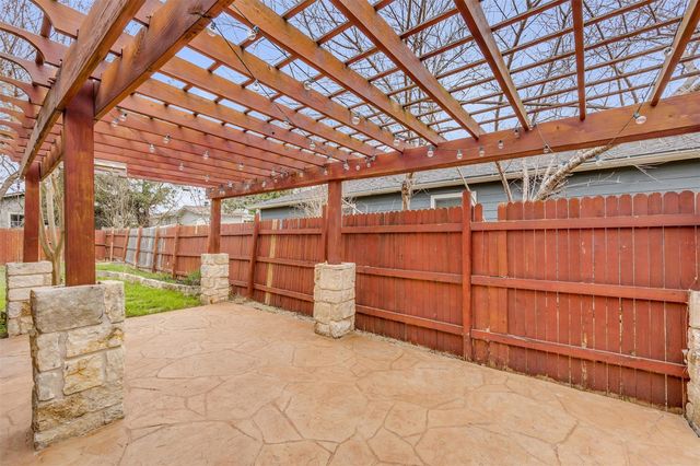 7004 Trendal LN, Austin, TX 78744