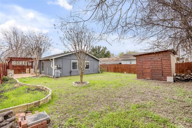 7004 Trendal LN, Austin, TX 78744
