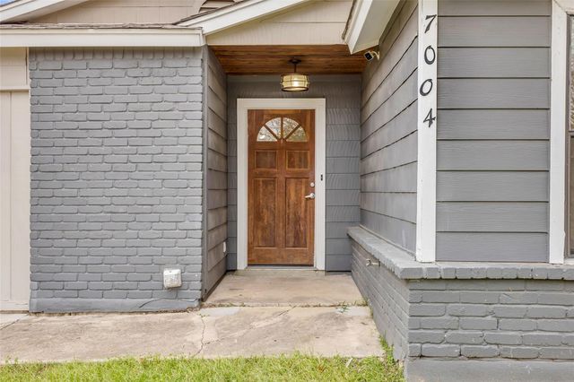 7004 Trendal LN, Austin, TX 78744