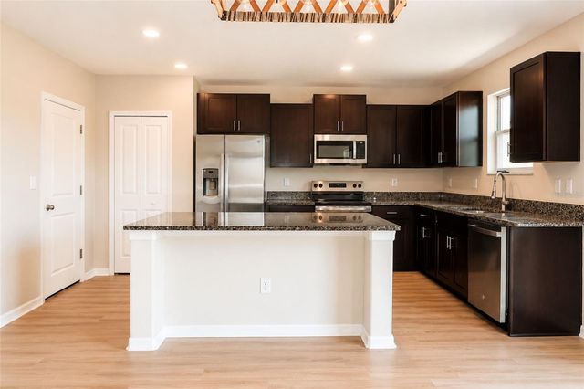 715 CALICO SCALLOP STREET, Ruskin, FL 33570
