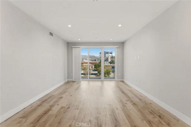 5820 La Mirada Avenue 402, Hollywood, CA 90038