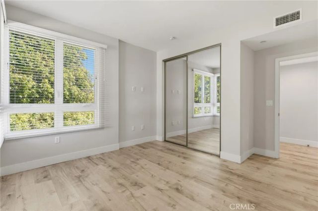 5820 La Mirada Avenue 402, Hollywood, CA 90038