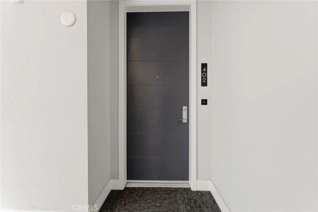 5820 La Mirada Avenue 402, Hollywood, CA 90038