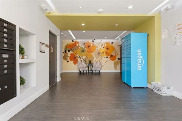 5820 La Mirada Avenue 402, Hollywood, CA 90038