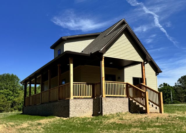 224 Redbird Lane, Lafayette, TN 37083