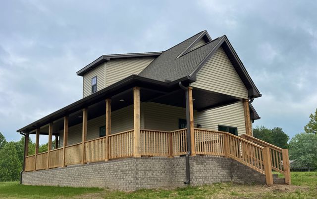 224 Redbird Lane, Lafayette, TN 37083