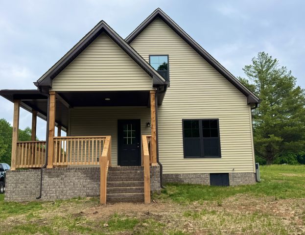 224 Redbird Lane, Lafayette, TN 37083