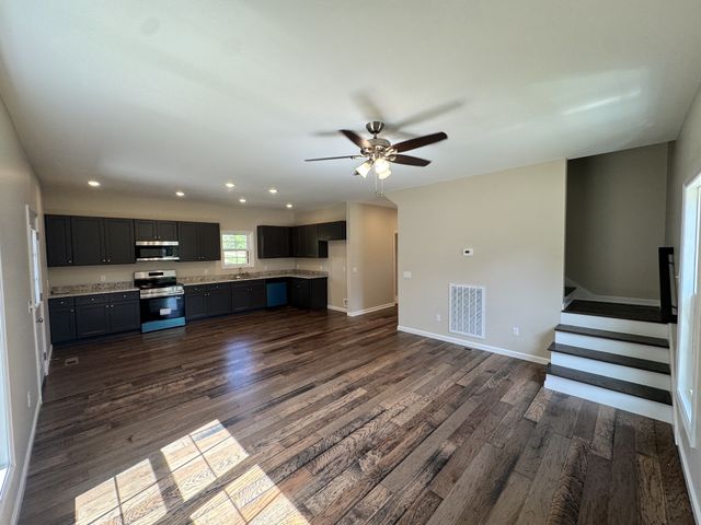 224 Redbird Lane, Lafayette, TN 37083