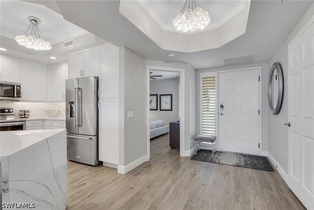 420 Cove Tower DR 802, Naples, FL 34110