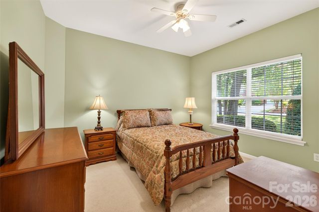1918 Weighmont Court, Charlotte, NC 28227