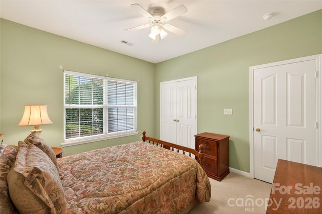 1918 Weighmont Court, Charlotte, NC 28227