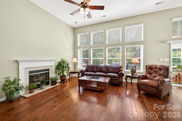 1918 Weighmont Court, Charlotte, NC 28227