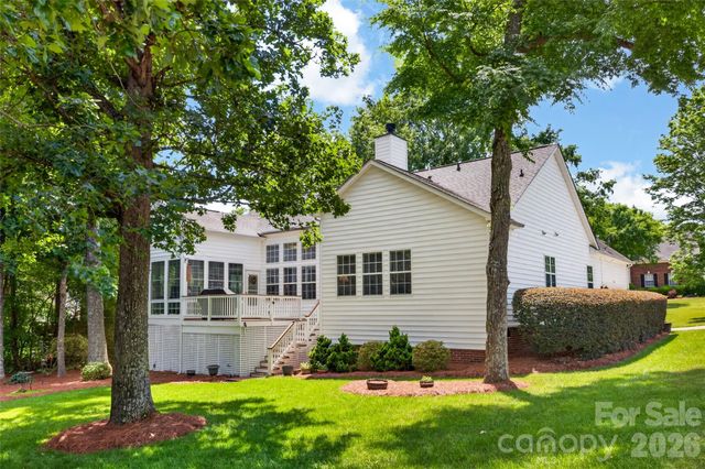 1918 Weighmont Court, Charlotte, NC 28227