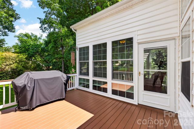 1918 Weighmont Court, Charlotte, NC 28227