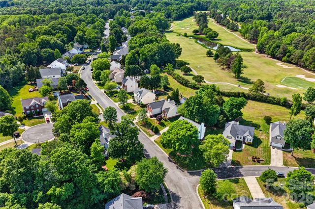 1918 Weighmont Court, Charlotte, NC 28227