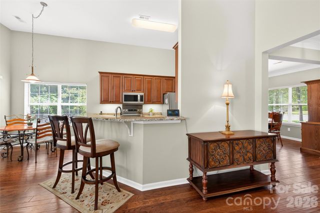 1918 Weighmont Court, Charlotte, NC 28227
