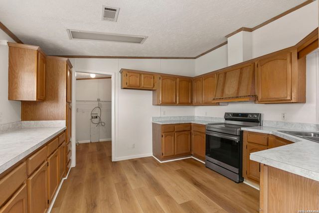 133 OAK VIEW DR, La Vernia, TX 78121