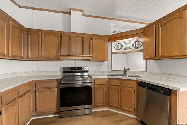 133 OAK VIEW DR, La Vernia, TX 78121