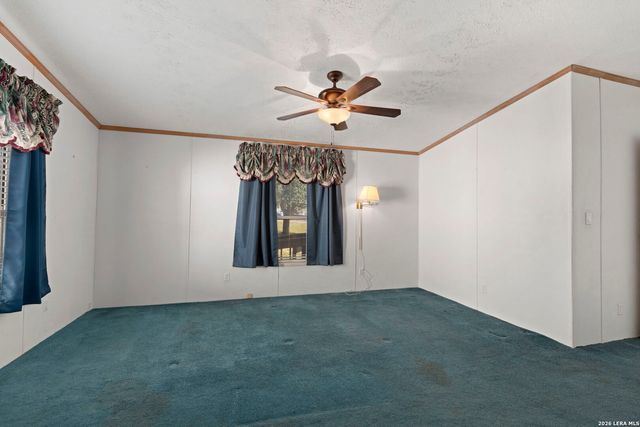 133 OAK VIEW DR, La Vernia, TX 78121