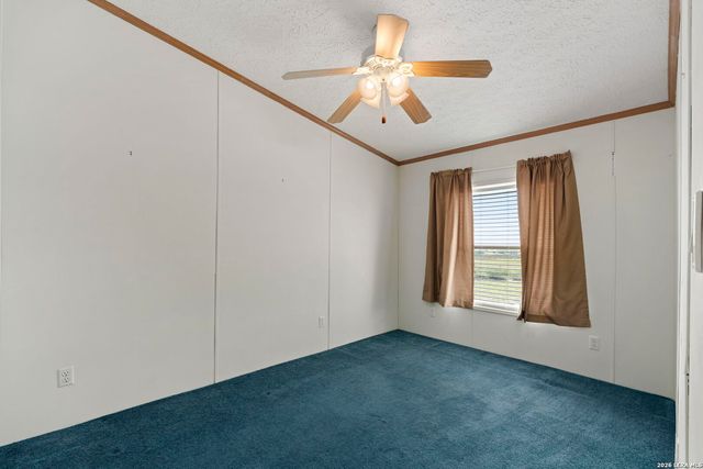 133 OAK VIEW DR, La Vernia, TX 78121